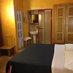 Rey Otel 2*