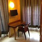 Rey Otel